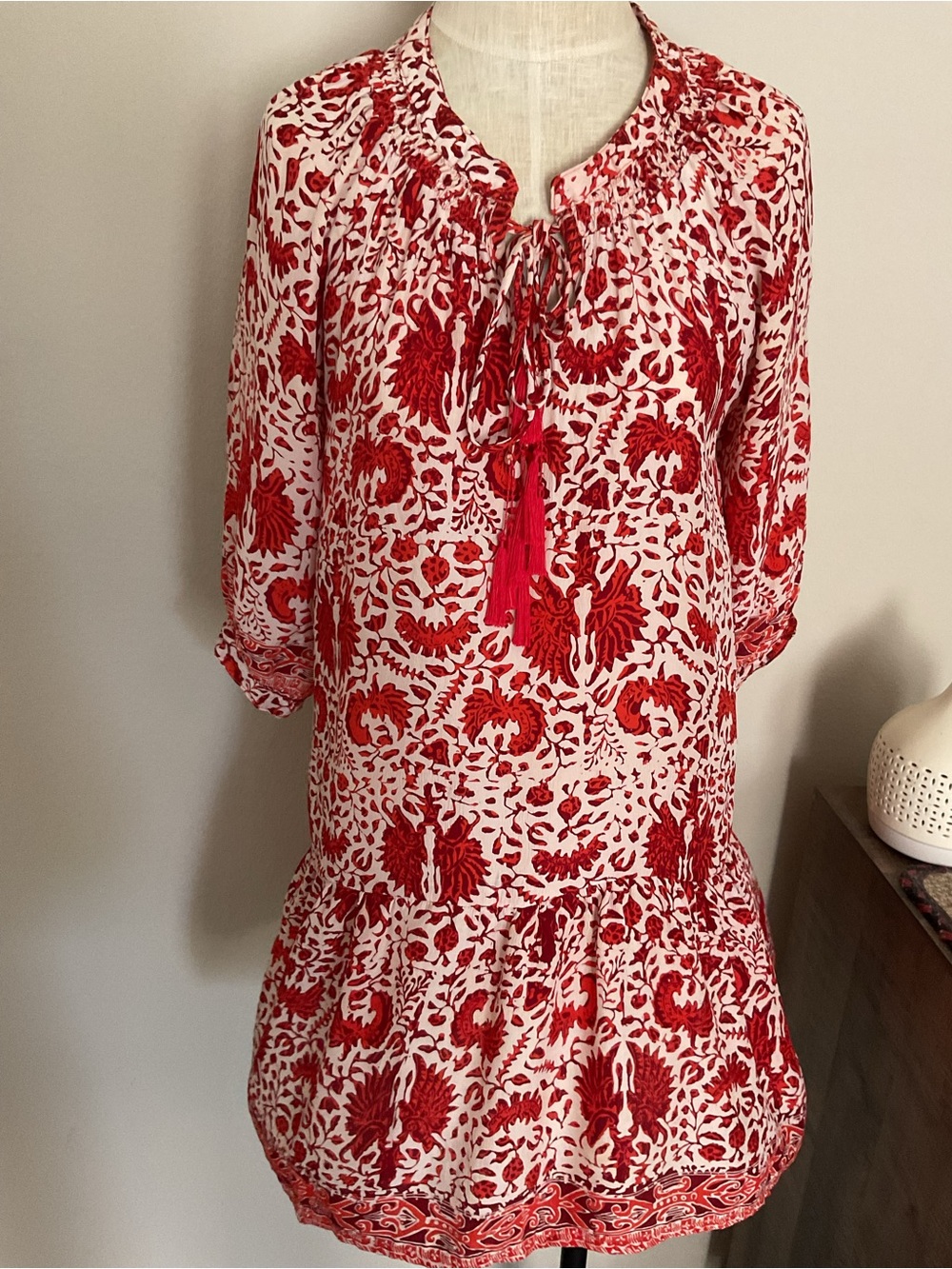 Natalie Martin Women 100% Silk Red and White Printed Mini Dress. Size XSmall.